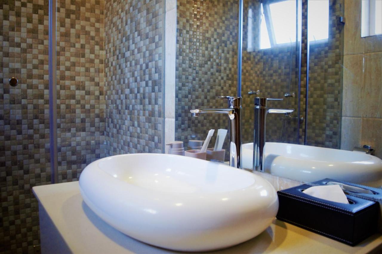 The Pool Labone Aparthotel Άκρα Εξωτερικό φωτογραφία